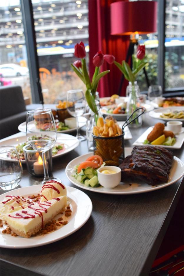 Bastion Hotel Eindhoven Waalre Bagian luar foto