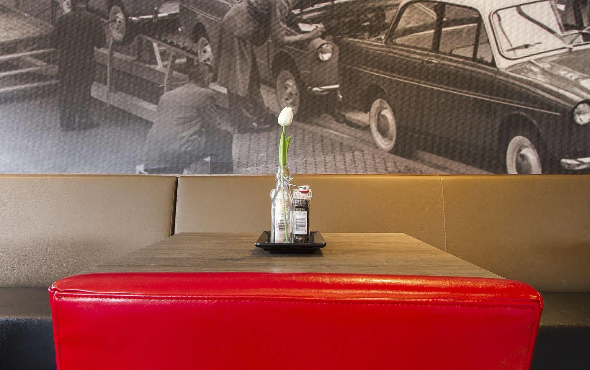Bastion Hotel Eindhoven Waalre Bagian luar foto