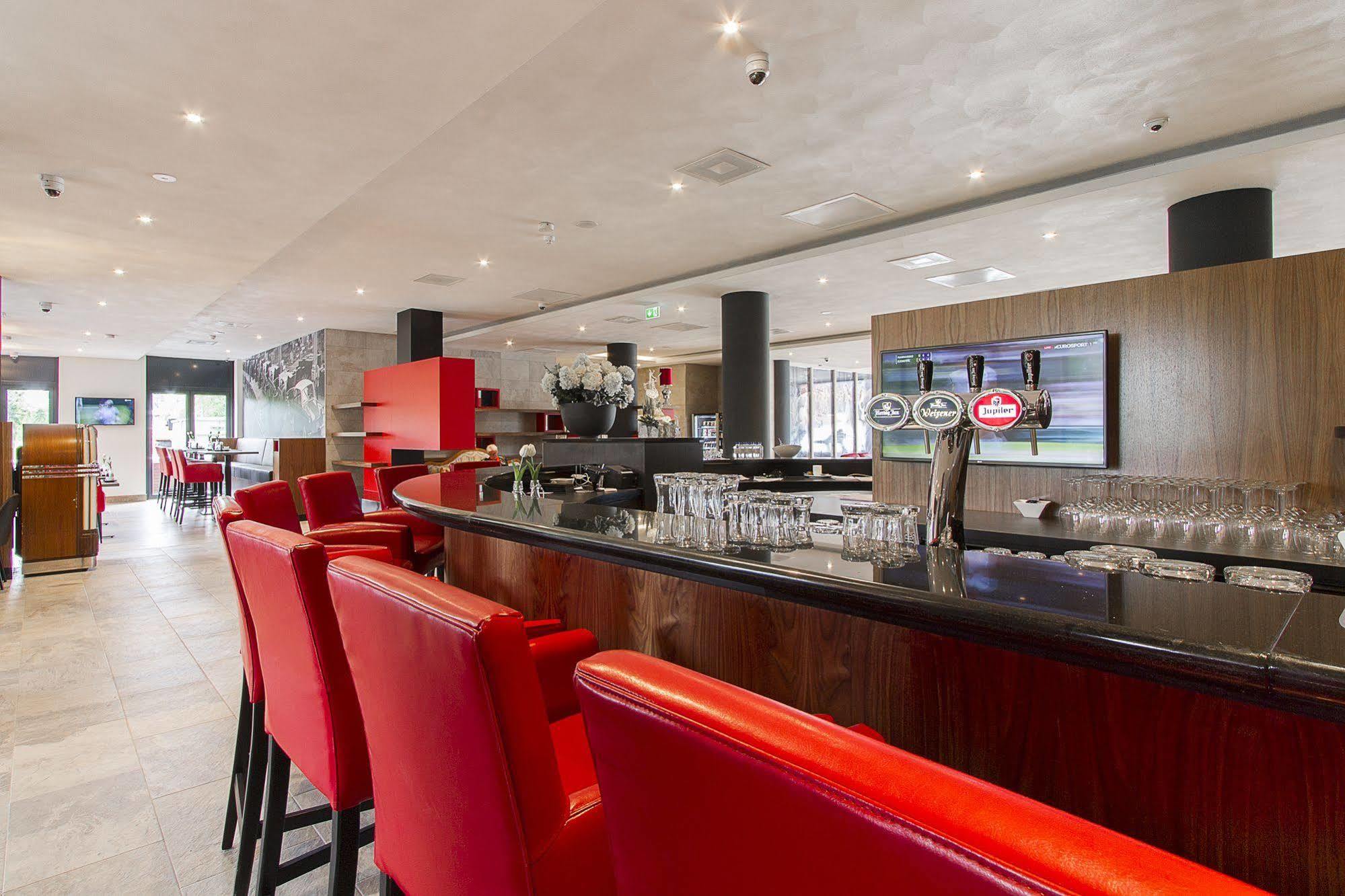 Bastion Hotel Eindhoven Waalre Bagian luar foto
